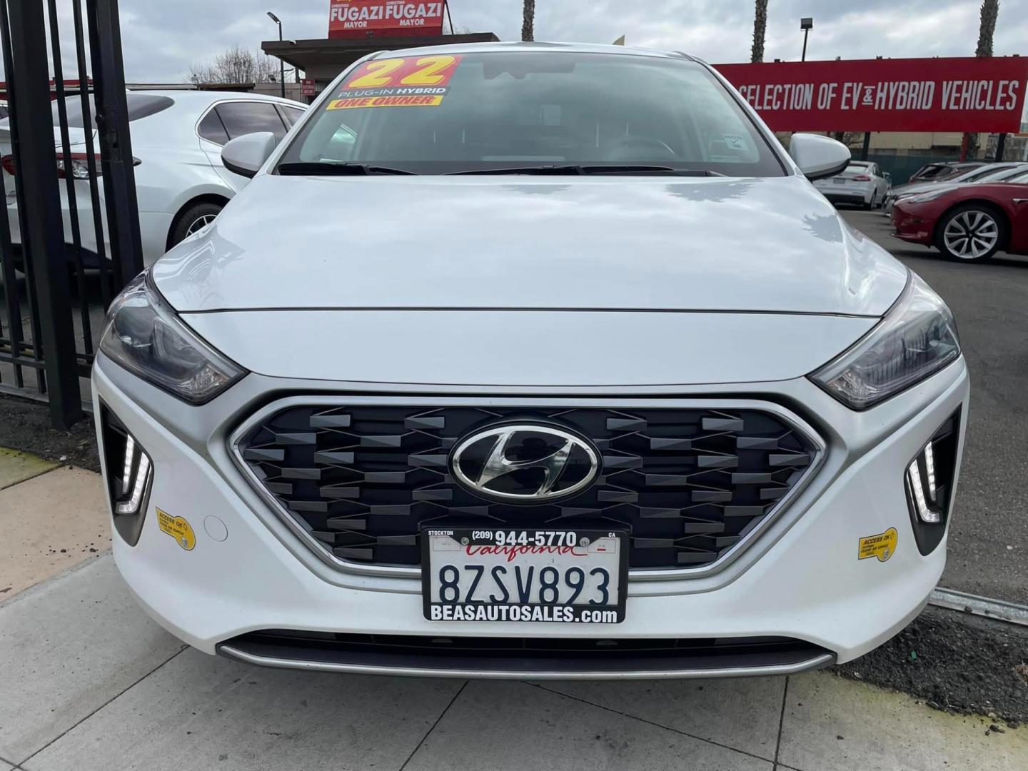 2022 WHITE /GRAY Hyundai Ioniq Plug-In Hybrid (KMHC65LD1NU) , located at 744 E Miner Ave, Stockton, CA, 95202, (209) 944-5770, 37.956863, -121.282082 - Photo#1